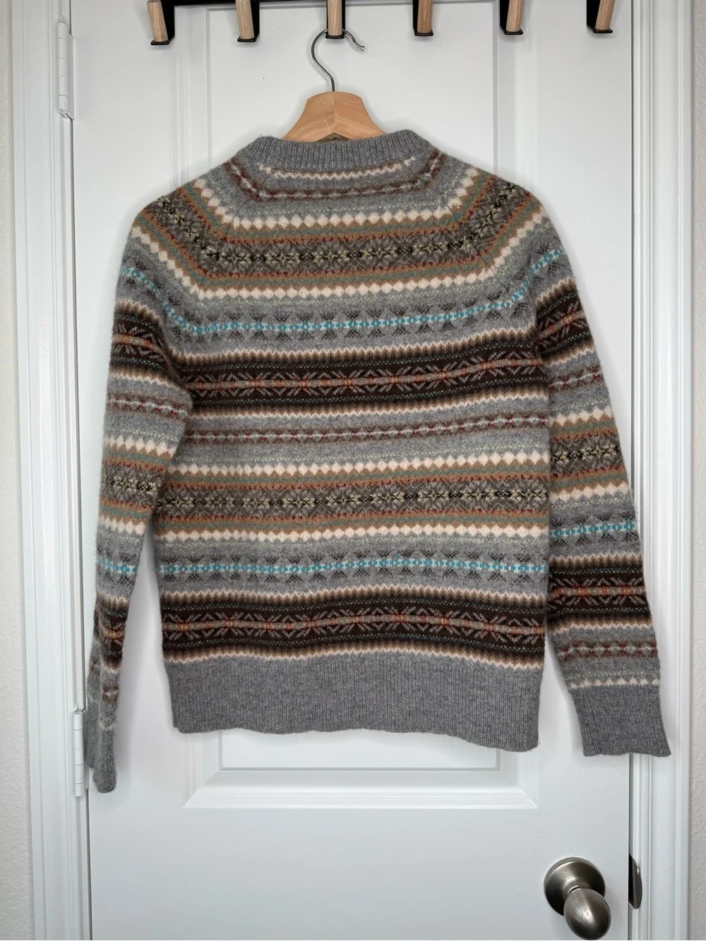 J. Crew Men's L 100% Lamb Wool Sweater Classic Unique Pattern Fitted Winter Fall
